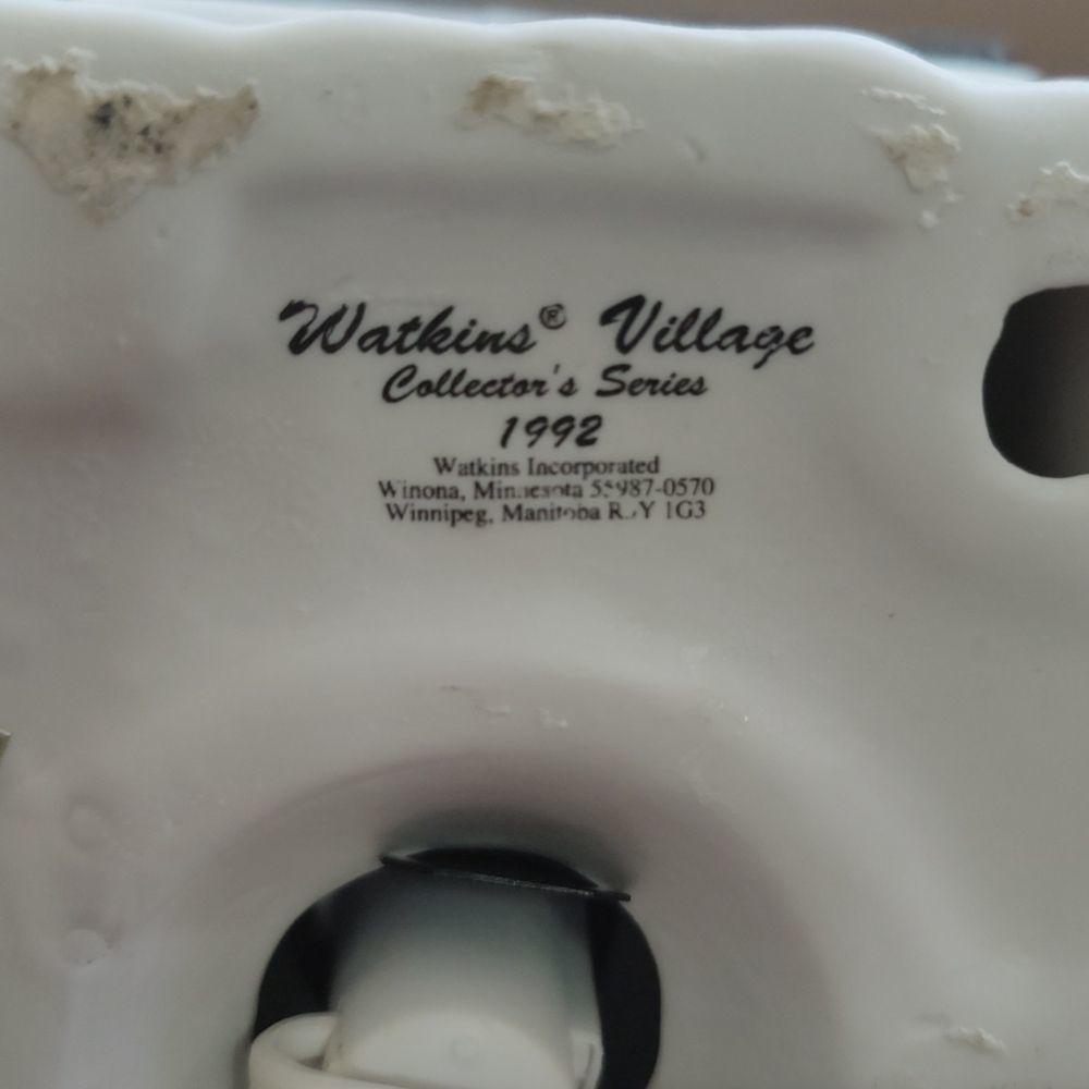 Watkins Village House light up figurine - Picture 2 of 4